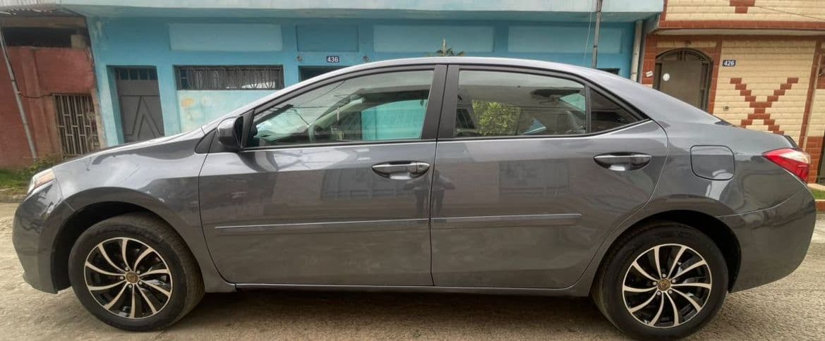 Toyota Corolla 2016 — photo 1