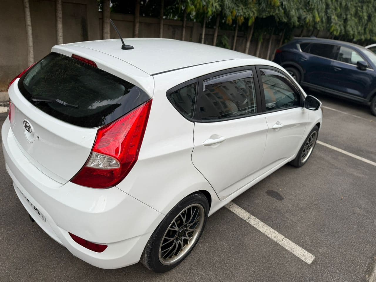 Hyundai Accent 2018 — photo 1