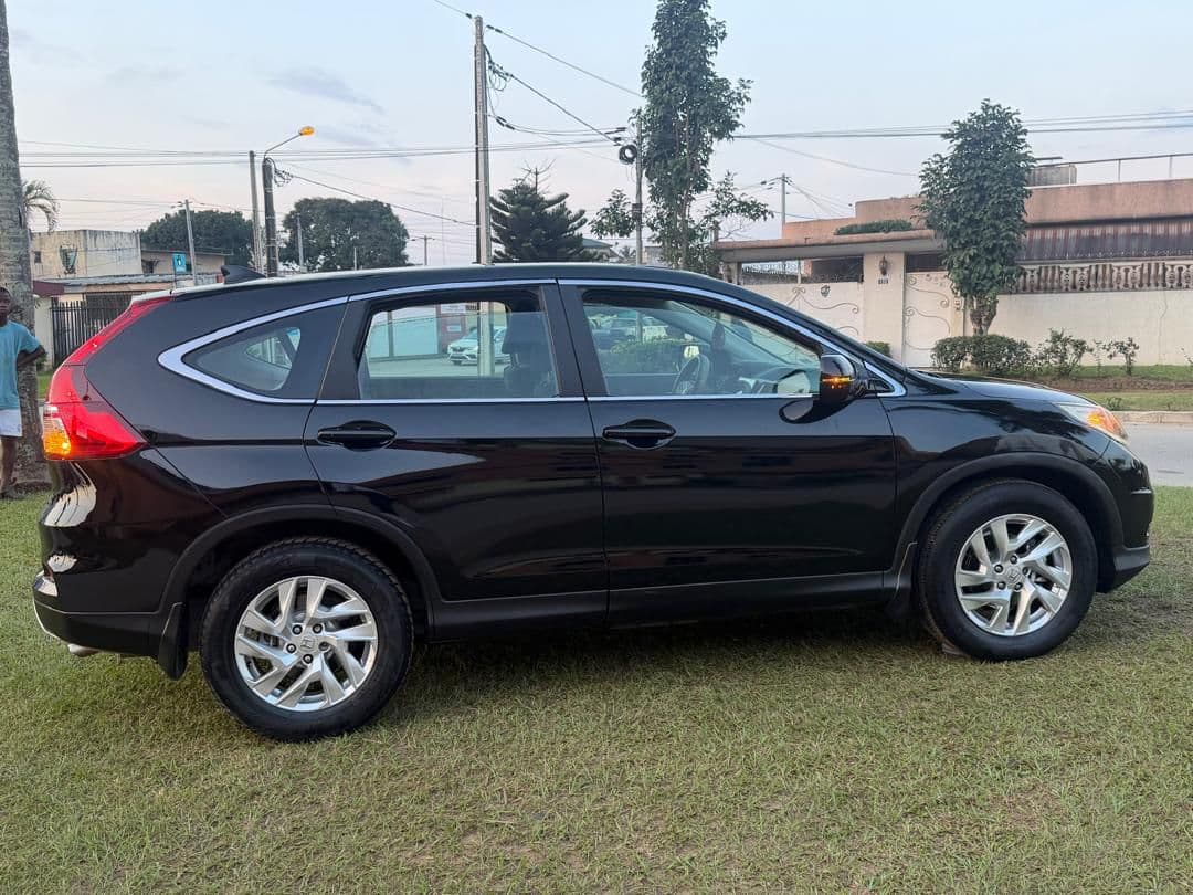 Honda CR-V 2017 — photo 1