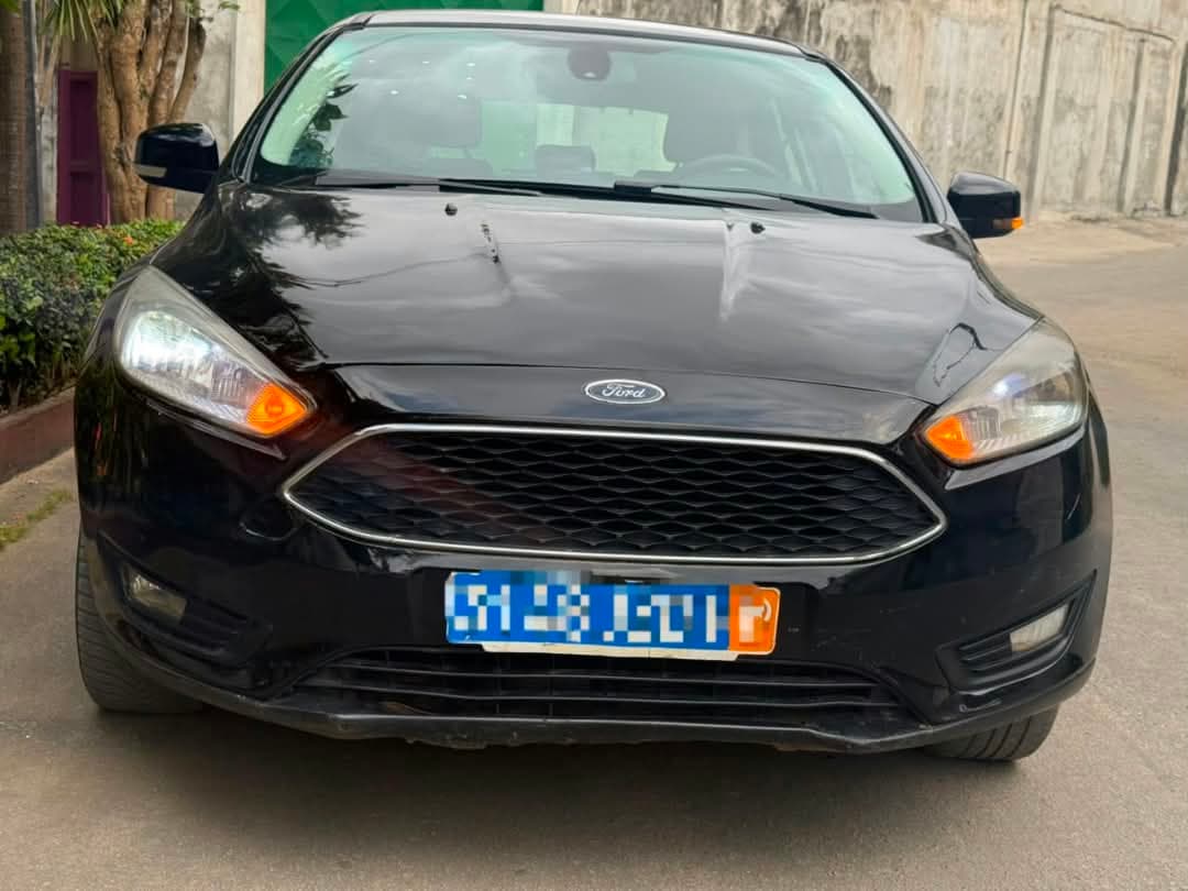 Ford Focus 2018 — photo 1