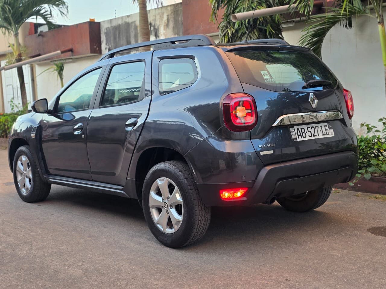 Renault Duster 2019 — photo 1